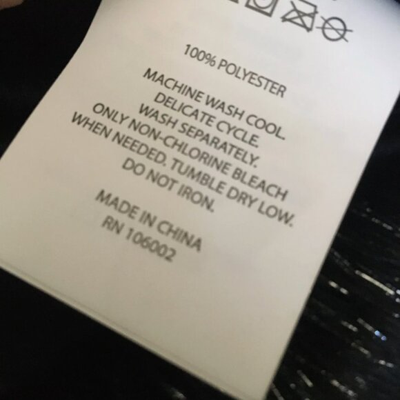 Tahari Black Faux Fur Throw Blanket Silver TInsel Luxury Halloween Decor NEW - Picture 6 of 6